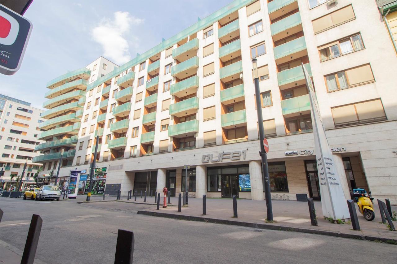 Corvin Modern Studio With Ac, Parking Appartement Boedapest Buitenkant foto