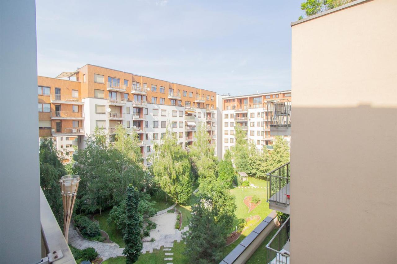 Corvin Modern Studio With Ac, Parking Appartement Boedapest Buitenkant foto